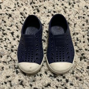 Native Navy Blue Toddler Slip on Shoes Size C6